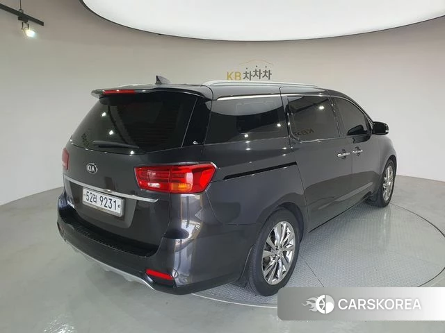 Kia The New Carnival id 4737460 из Кореи 14