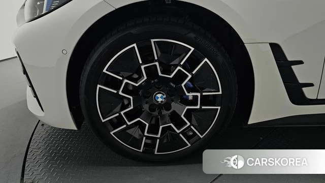 BMW i4 id 4934729 из Кореи 29