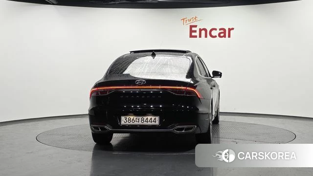 Hyundai The New Grandeur IG Hybrid id 4303434 из Кореи 28