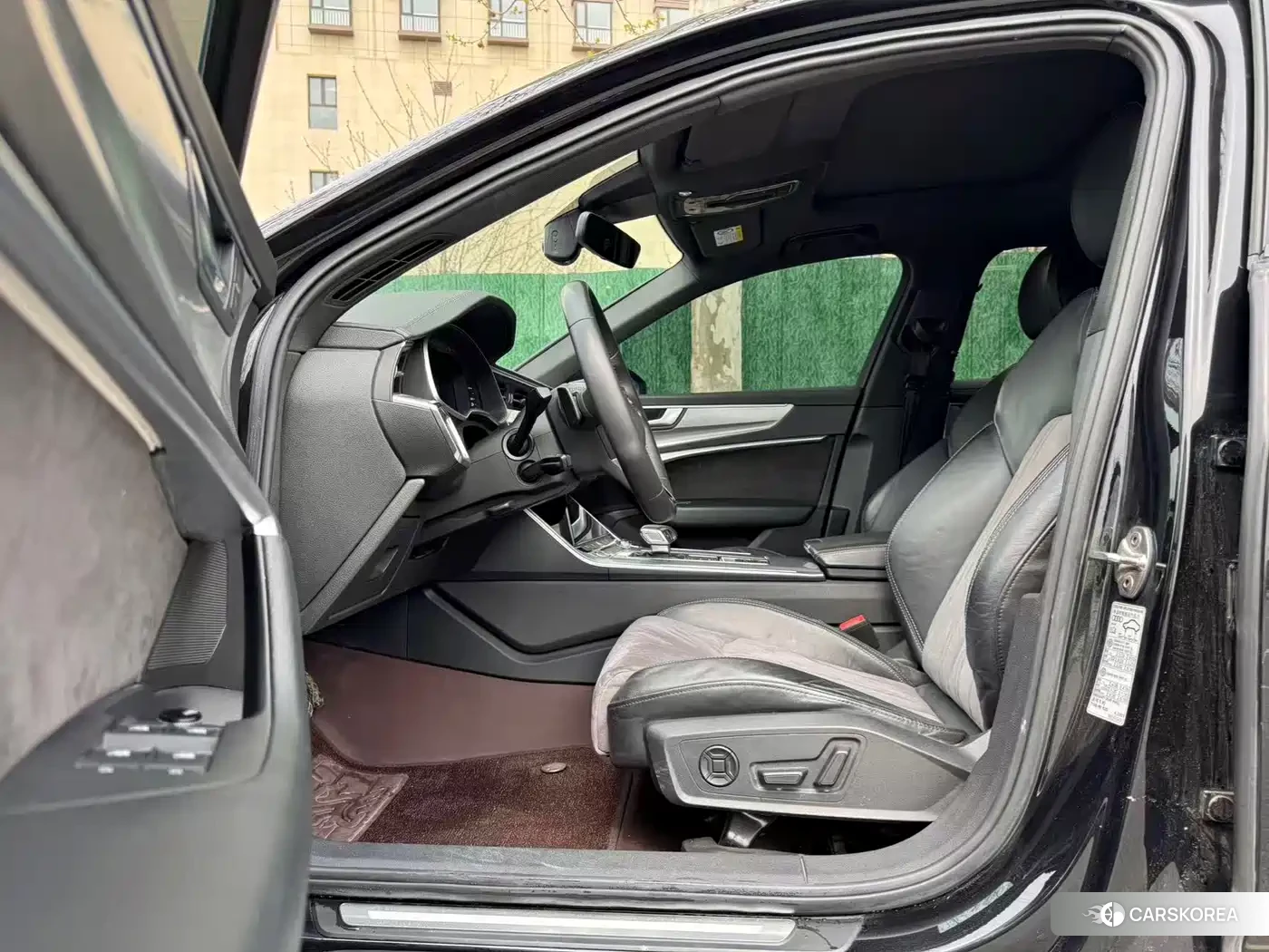 Audi A6L 2019 Черный из Китая, фото 4