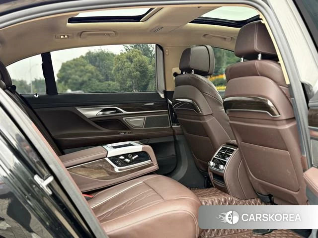 BMW 7 series id 4313788 из Китая 34