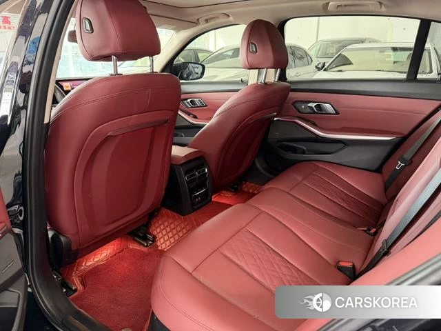 BMW 3 series 2023 Черный из Китая, фото 4