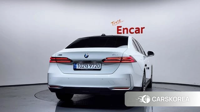BMW 5 Series (G60) id 3798626 из Кореи 14