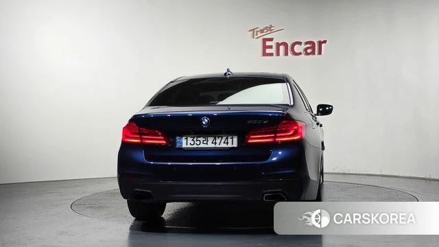 BMW 5 Series (G30) id 4338897 из Кореи 31