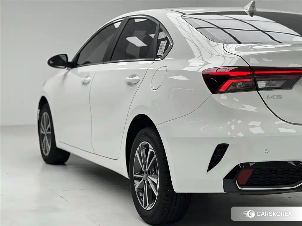 Kia K3 id 4538686 из Китая 17