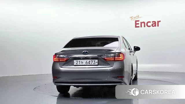 Lexus New ES300h id 4626447 из Кореи 27