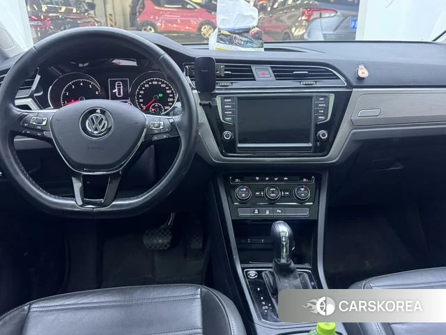 Volkswagen Touran L id 4211444 из Китая 4