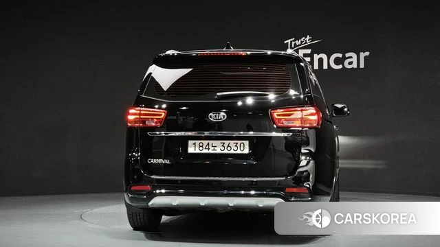 Kia The New Carnival id 3911975 из Кореи 14