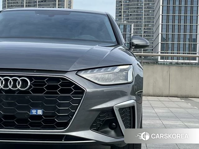 Audi A4L id 4275631 из Китая 13