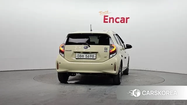 Toyota Prius C id 3494635 из Кореи 14