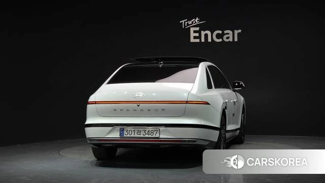 Hyundai Grandeur Hybrid (GN7) id 4500241 из Кореи 27