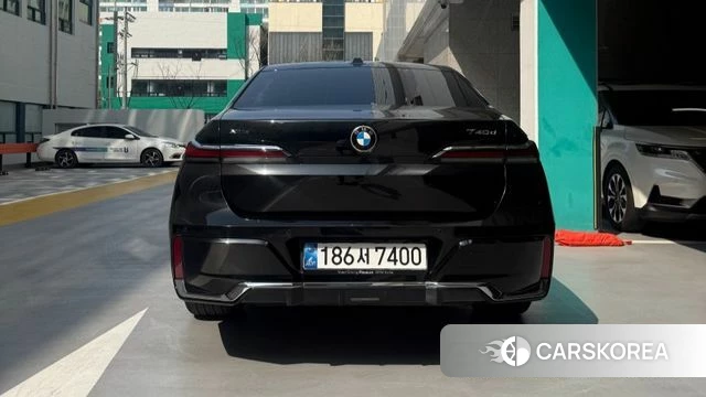 BMW 7 Series (G70) id 3876875 из Кореи 11