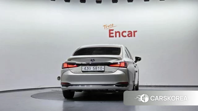 Lexus ES300h 7th generation id 4873345 из Кореи 29