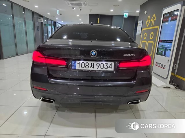 BMW 5 Series (G30) id 4292424 из Кореи 14