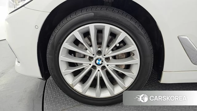 BMW 5 Series (G30) id 4562639 из Кореи 27