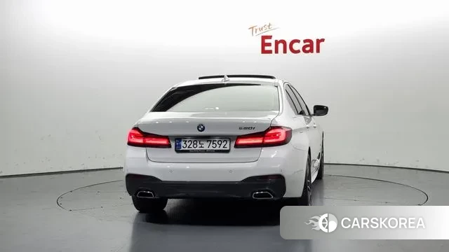 BMW 5 Series (G30) id 3026987 из Кореи 14