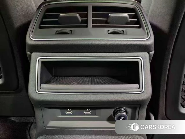 Audi A6L id 4271394 из Китая 11