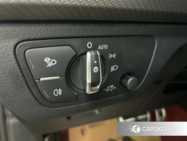 Audi Q5L id 4359570 из Китая 14