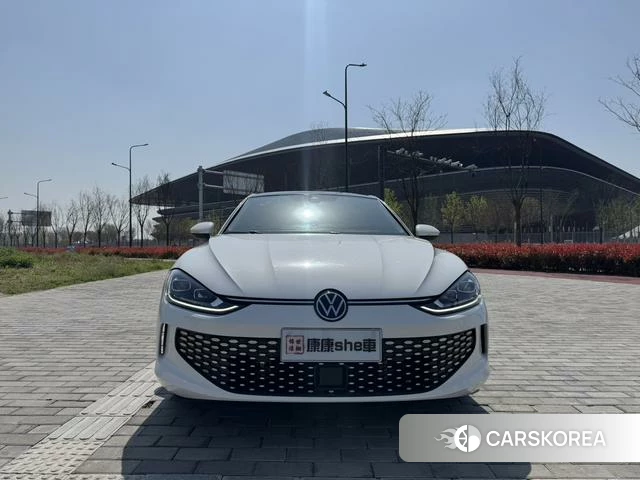 Volkswagen Lingdu 2023 Белый из Китая, фото 4