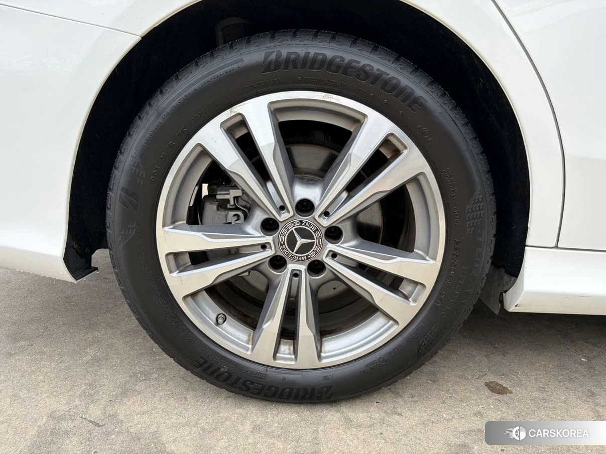 Mercedes-Benz C-class id 4513903 из Китая 15