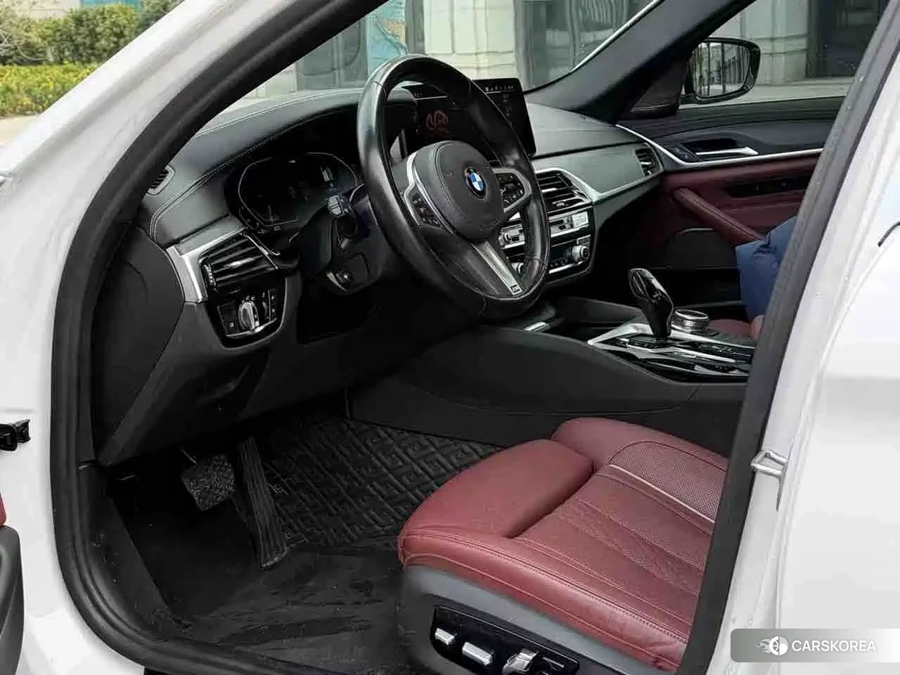 BMW 5 series 2023 Белый из Китая, фото 4