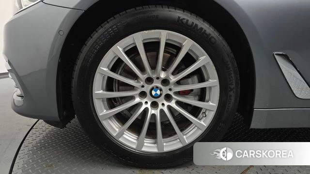 BMW 5 Series (G30) id 4446791 из Кореи 26