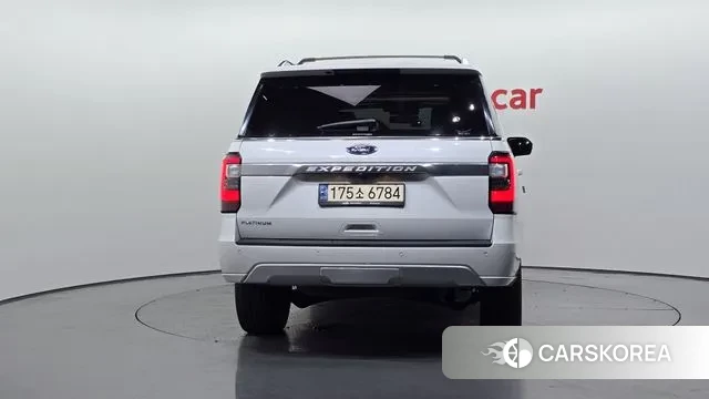 Ford Expeditation id 3044249 из Кореи 14