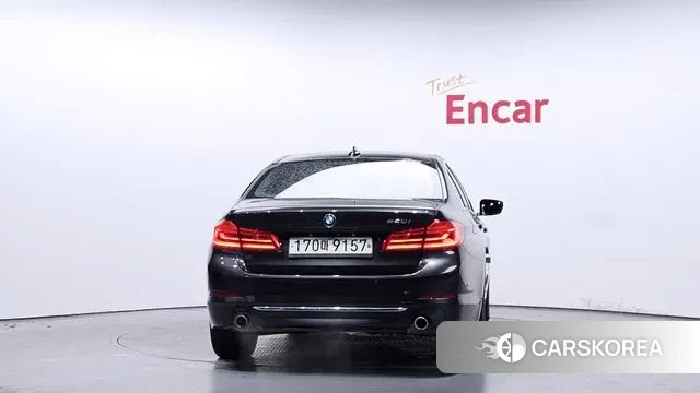 BMW 5 Series (G30) id 3484420 из Кореи 14