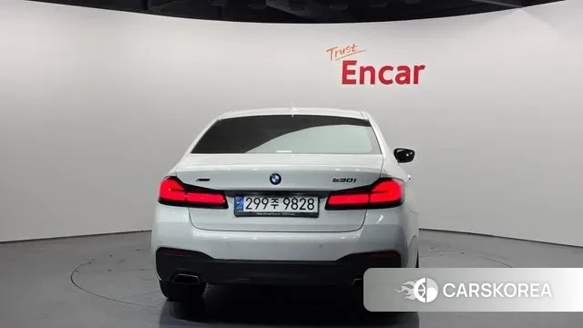 BMW 5 Series (G30) id 3671900 из Кореи 14