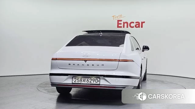 Hyundai Grandeur (GN7) id 3818301 из Кореи 14