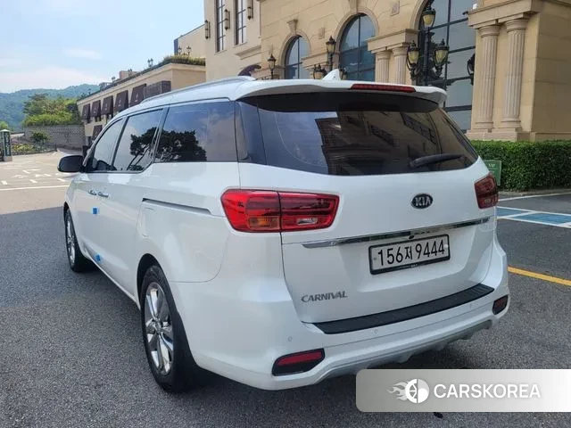 Kia The New Carnival id 3004544 из Кореи 14