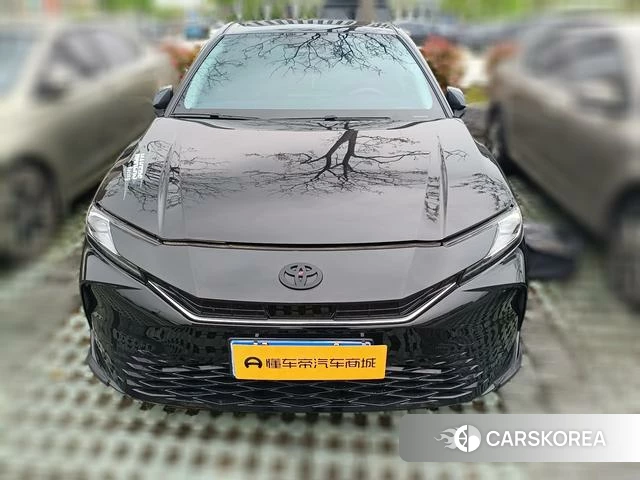 Toyota Camry 2024 Черный из Китая, фото 4