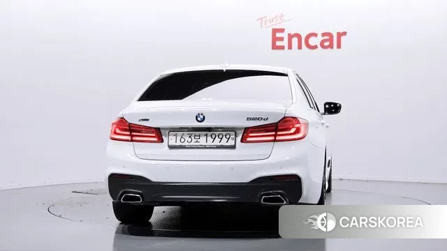 BMW 5 Series (G30) id 3493949 из Кореи 14