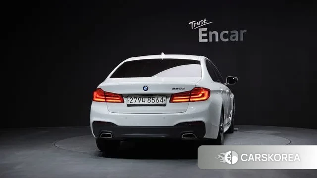 BMW 5 Series (G30) id 3622057 из Кореи 14