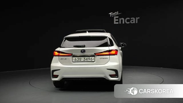 Lexus CT200h id 4345558 из Кореи 34