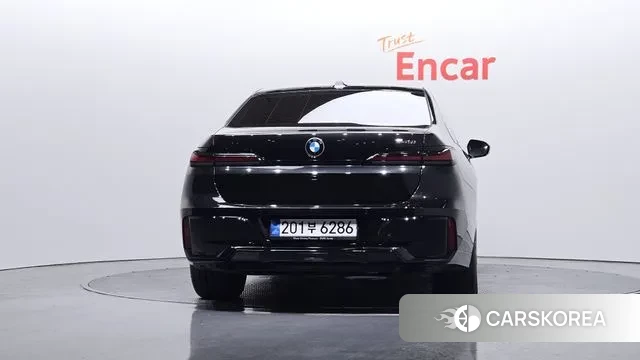 BMW 7 Series (G70) id 3437242 из Кореи 14