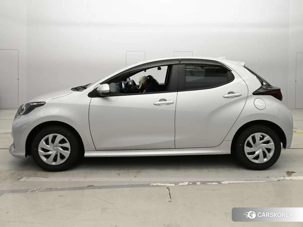 Toyota Yaris 2021 из Японии, фото 4