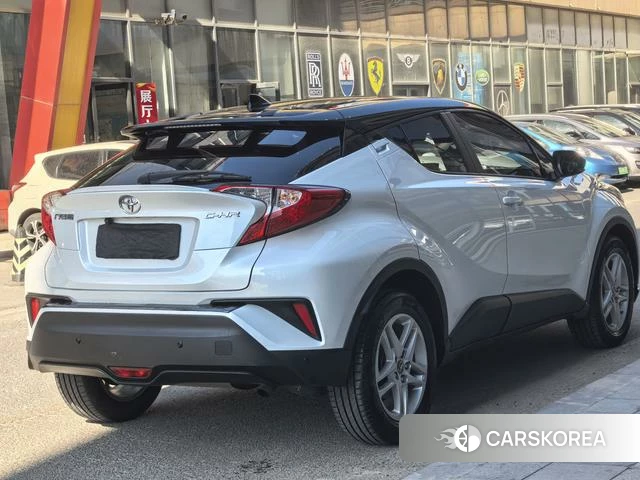 Toyota C-HR 2021 Белый из Китая, фото 4