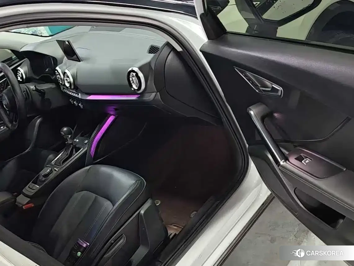 Audi Q2L 2021 Белый из Китая, фото 5