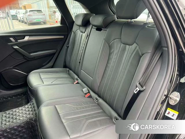 Audi Q5L id 4328578 из Китая 17