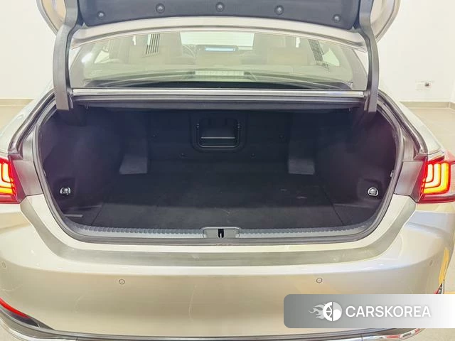 Lexus ES id 4207160 из Китая 19