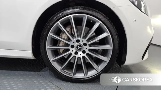 Mercedes-Benz E-Class W213 id 3741584 из Кореи 14