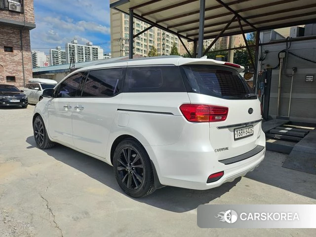 Kia The New Carnival id 4873272 из Кореи 14