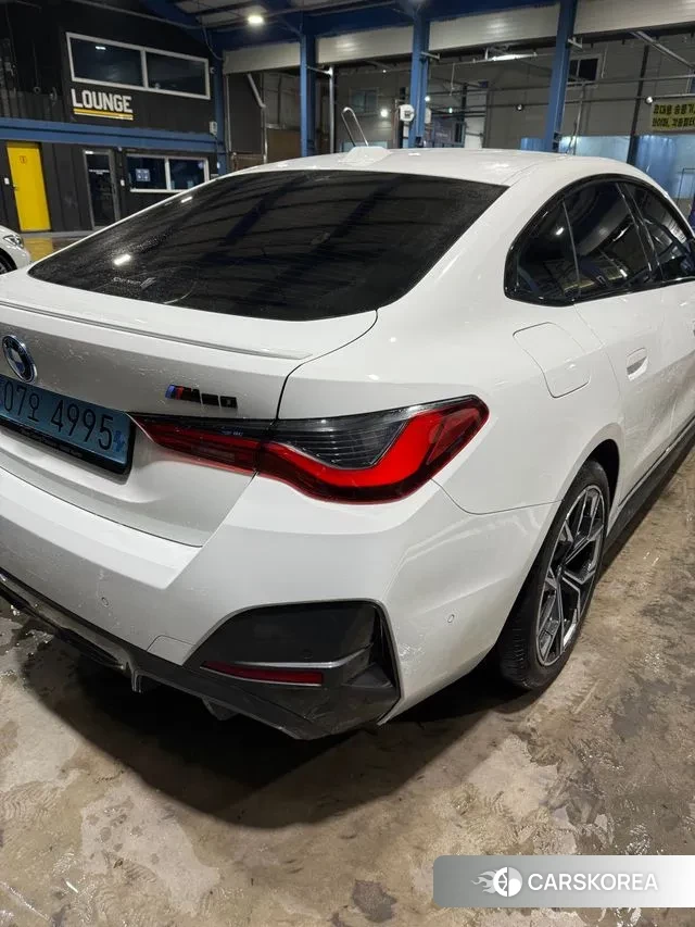 BMW i4 2022 Белый из Кореи, фото 4