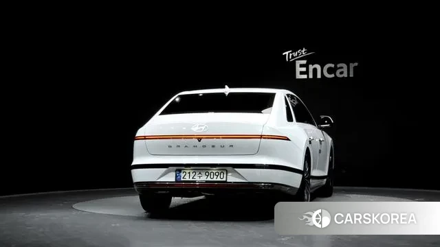 Hyundai Grandeur Hybrid (GN7) id 3518204 из Кореи 14