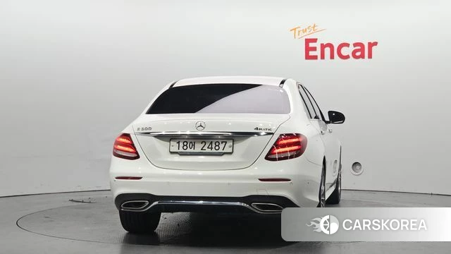Mercedes-Benz E-Class W213 id 4318405 из Кореи 26