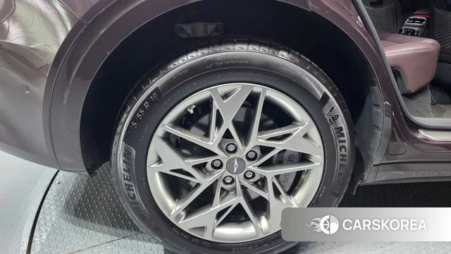 Genesis GV70 id 4186125 из Кореи 34