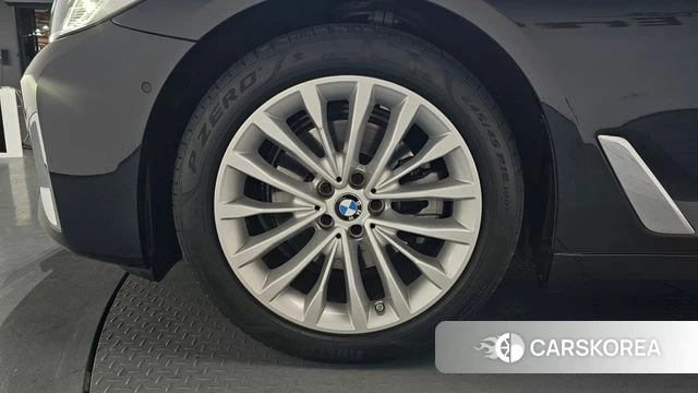 BMW 5 Series (G30) id 3923496 из Кореи 14