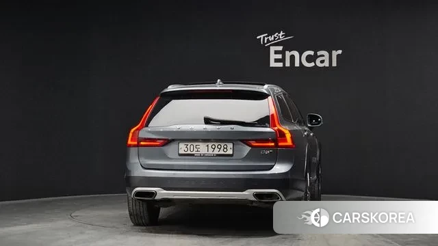 Volvo V90 Cross-Country id 3598967 из Кореи 14