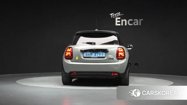 Mini Cooper Electric id 3322930 из Кореи 14
